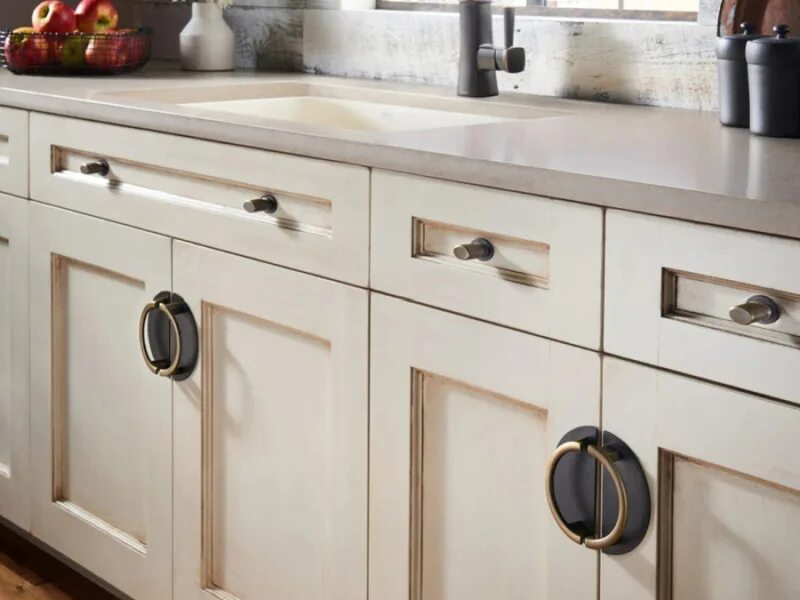 Кухня с ручками фото в интерьере Кухня на заказ Кремона купить гарнитур по индивидуальным размерам в Москве