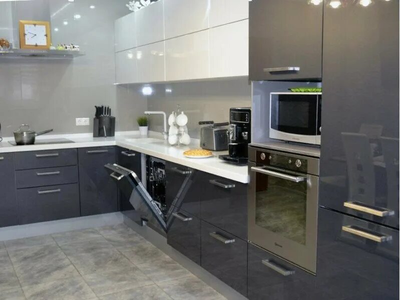 Кухня с серой техникой фото Viktoriya, kitchen furniture, Mytischi, Novomytischinsky Avenue, 12к1 - Yandex M