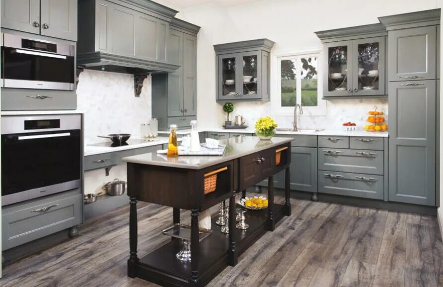 Кухня с серым полом в интерьере Китайская Фабрика,Современные Простые Естественные Кухонные Дизайнерские Готовые