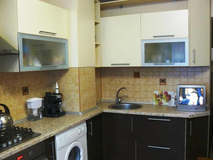 Кухня с шахтой дизайн фото Пин на доске Кухня со сломанной кладовкой Кухня