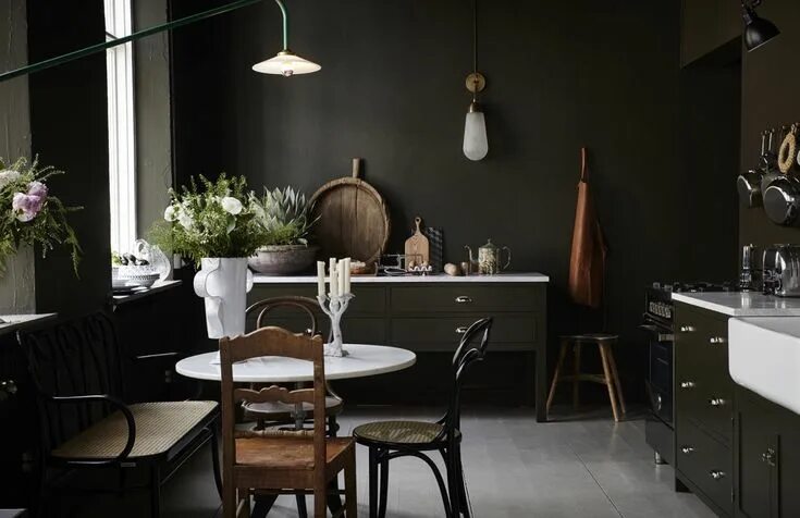 Кухня с темными стенами интерьер Pin de Anna Elizabeth Mård en kitchen dreams Decoración de unas, Estilos de dise