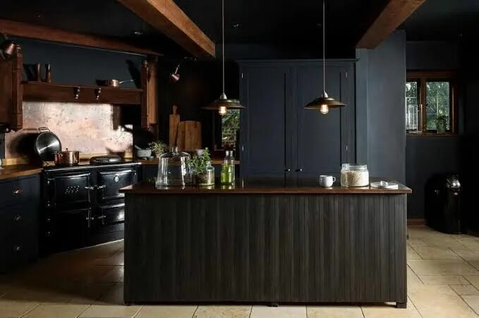 Кухня с темными стенами интерьер Pin by Amelia Harriss on Home Devol kitchens, Dark kitchen, Moody kitchen