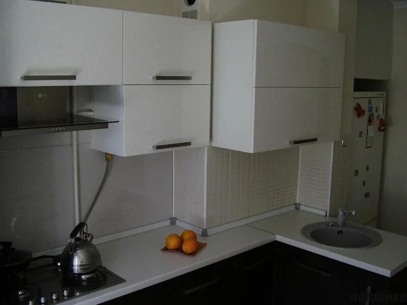 Кухня с трубами фото Как спрятать газовую трубу на кухне: примеры с фото