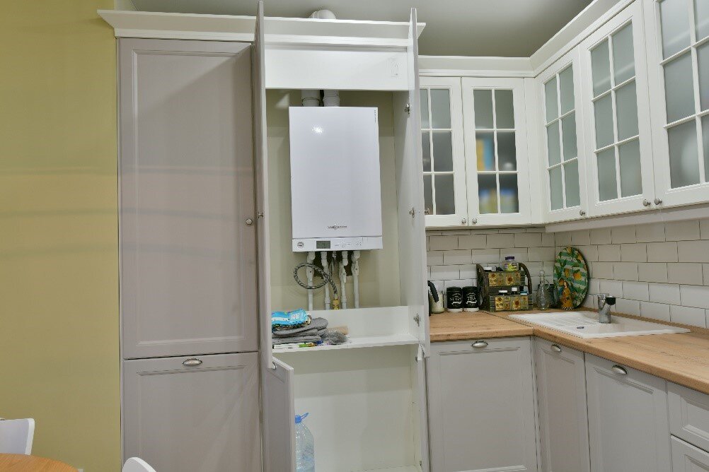 Кухня с трубами фото Прячем трубы на кухне Кухни Дуэт Дзен