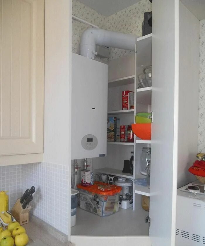 Кухня с трубами фото Дизайн кухни с газовым котлом на стене и трубами: как его спрятать, фото идеи Уг