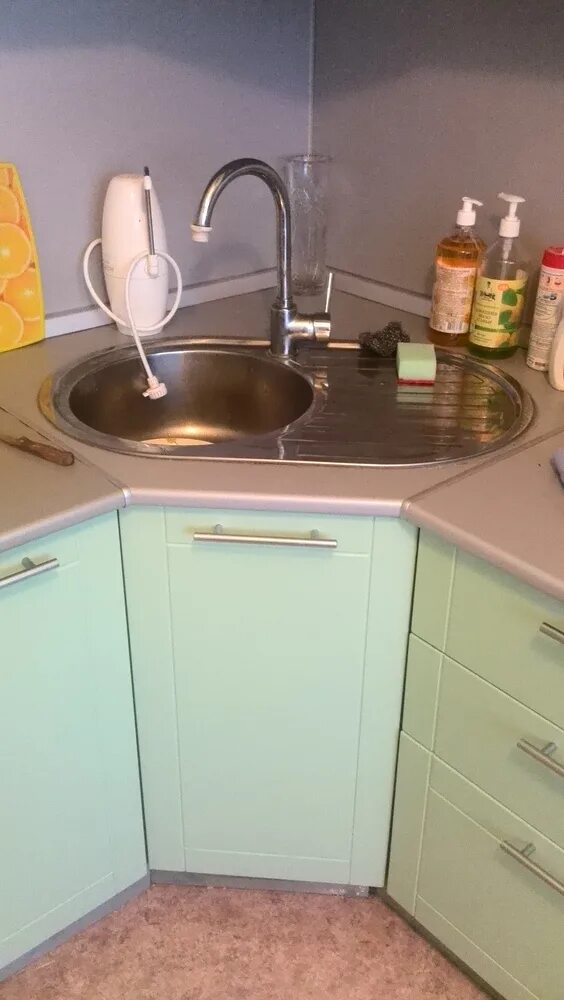 Кухня с угловой мойкой дизайн Круглая мойка в углу кухни - 4sofa.ru