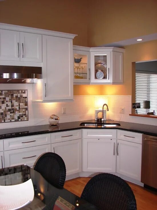 Кухня с угловой мойкой дизайн Kitchen Corner Sink Dishwasher Design, Pictures, Remodel, Decor and Ideas Kitche