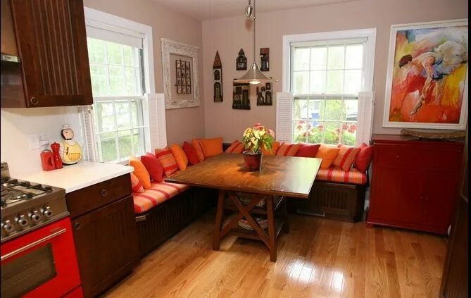Кухня с угловым диваном в интерьере Kitchen Banquette Seating / Kitchen Booth Seating - Washington, DC Booth seating