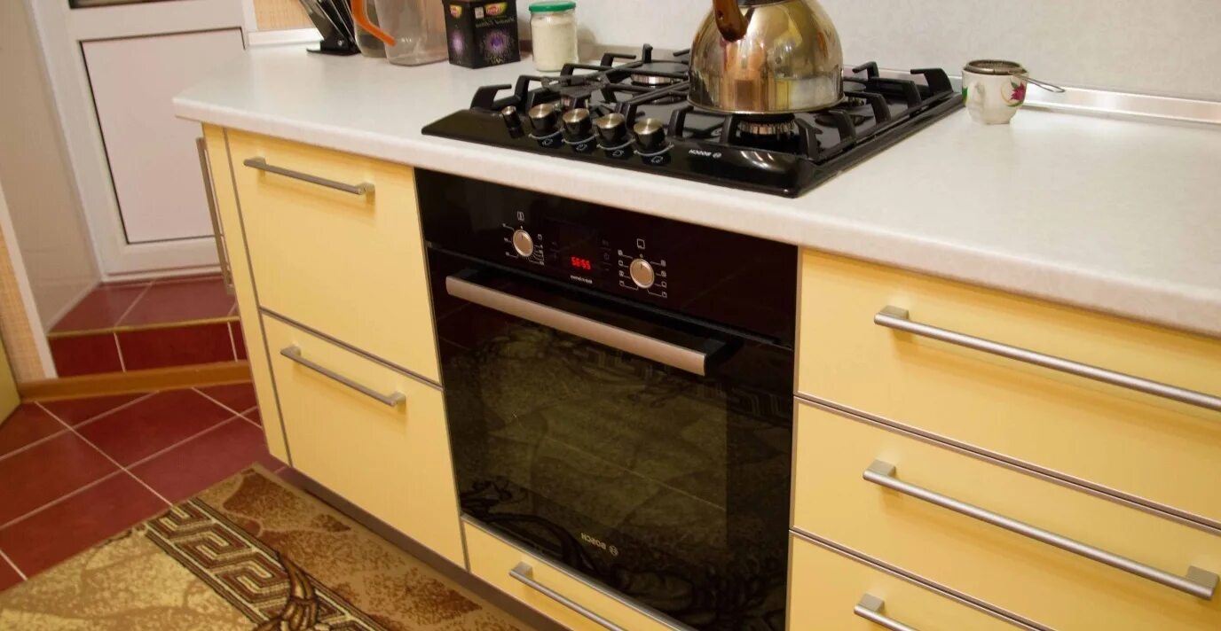 Кухня с встроенной плитой фото Как выбрать встраиваемую духовку - ALM Запчасти