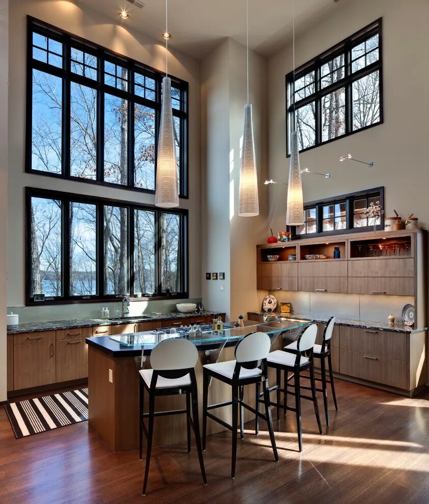 Кухня с высоким потолком фото Kitchen - Современный - Кухня - Другое - от эксперта Johnston Design Group Houzz