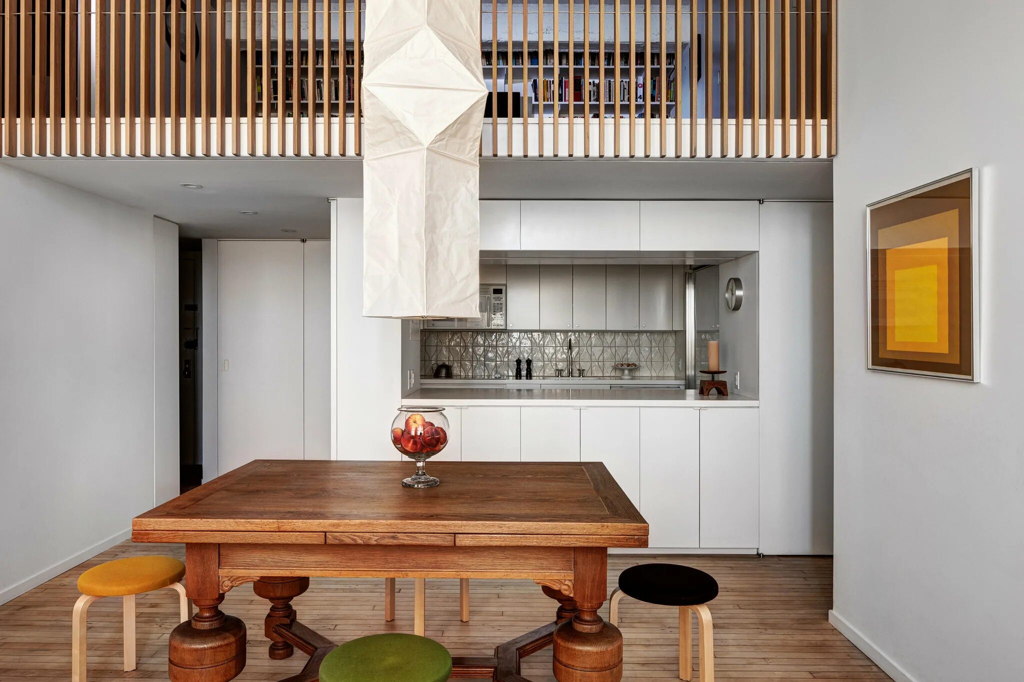 Кухня с высокими потолками дизайн фото The Elastic Interior - The New York Times