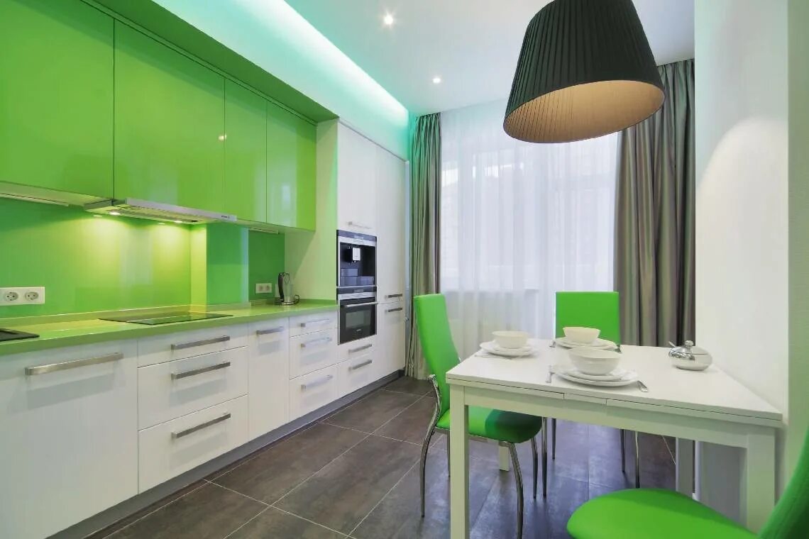 Кухня с зелеными обоями дизайн фото Дизайн белой кухни: 350 фото в интерьере, идеи для проекта и рекомендации - ArtP