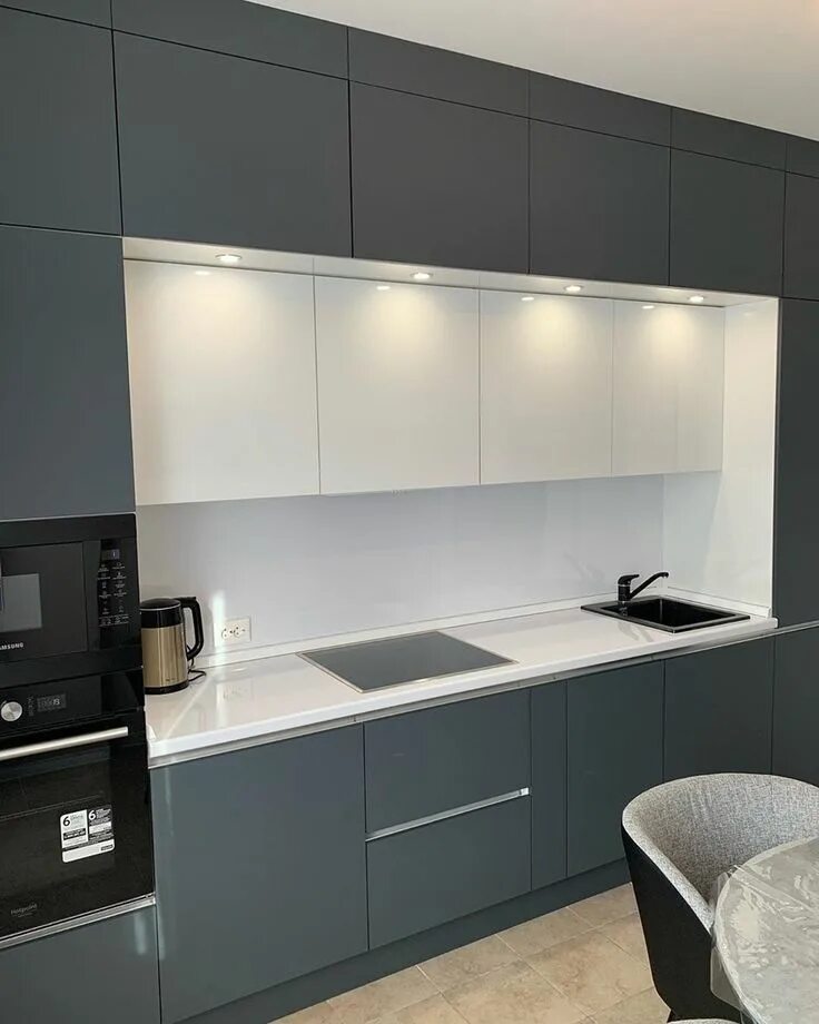 Кухня серая прямая фото Идеи для дома - Дизайн интерьера ВКонтакте Modern kitchen cabinet design, Kitche