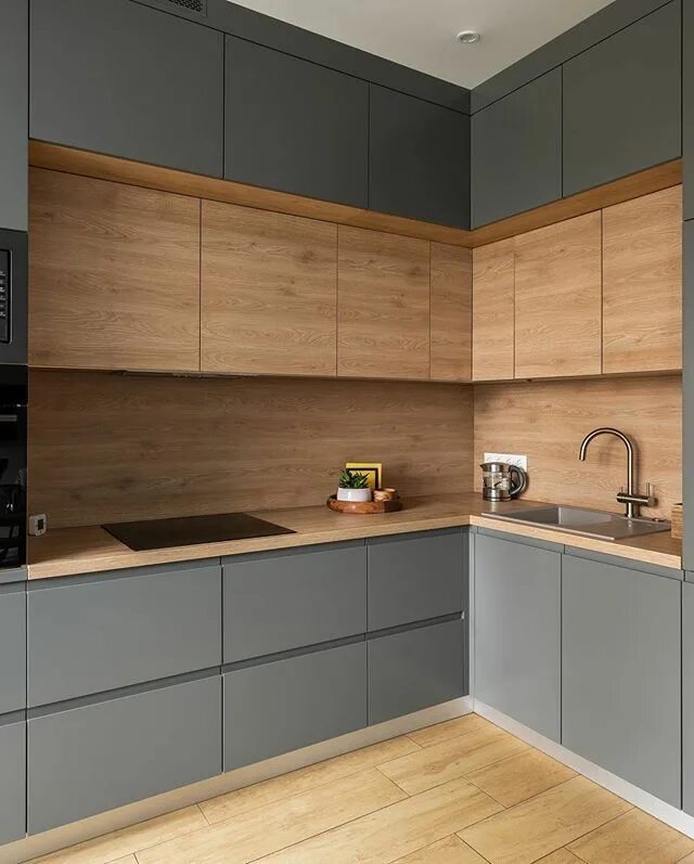 Кухня серая с деревом фото Кухня в лофт стиле с серыми фасадами и столешницей под дерево Кухня в стиле мини