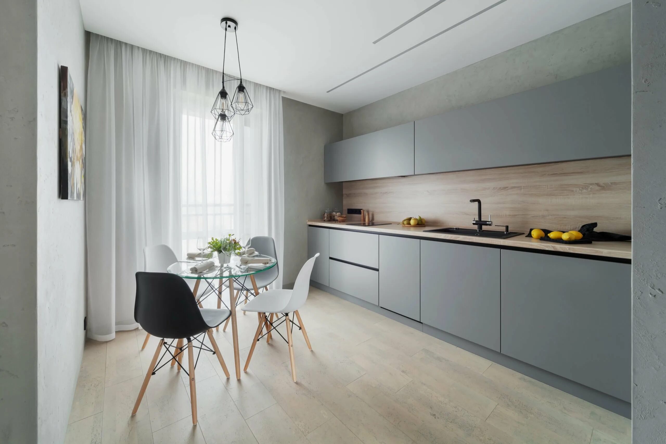 Кухня серая с деревом в интерьере Кухня в сером цвете, которая понравится каждому