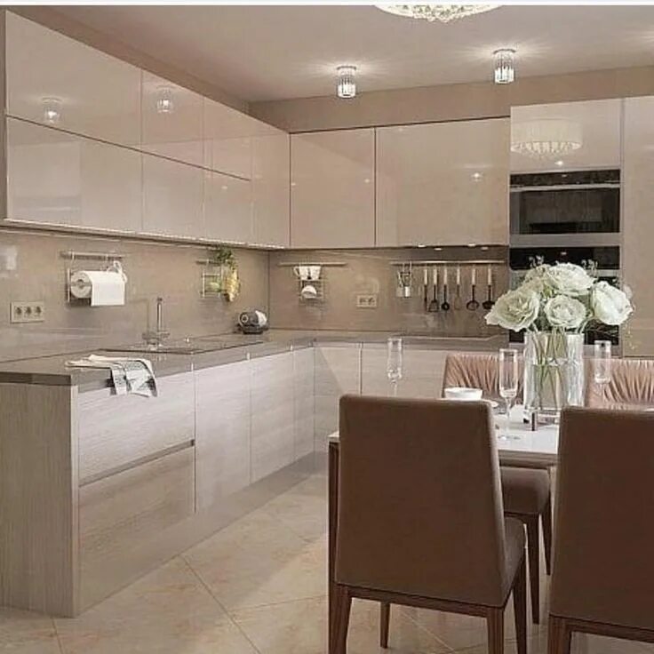 Кухня серо бежевая в современном стиле фото A imagem pode conter: área interna Diseño de cocina de lujo, Diseño de interiore