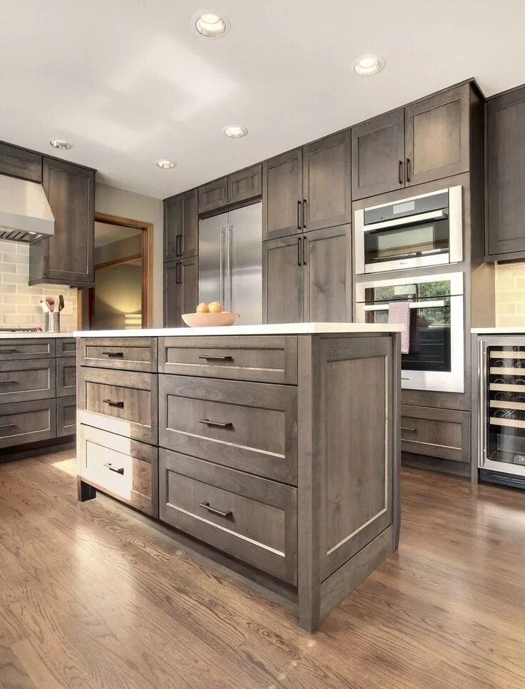 Кухня серо деревянная фото Remodeling Services Bellevue, Issaquah SRC Inc Rustic kitchen cabinets, Kitchen 