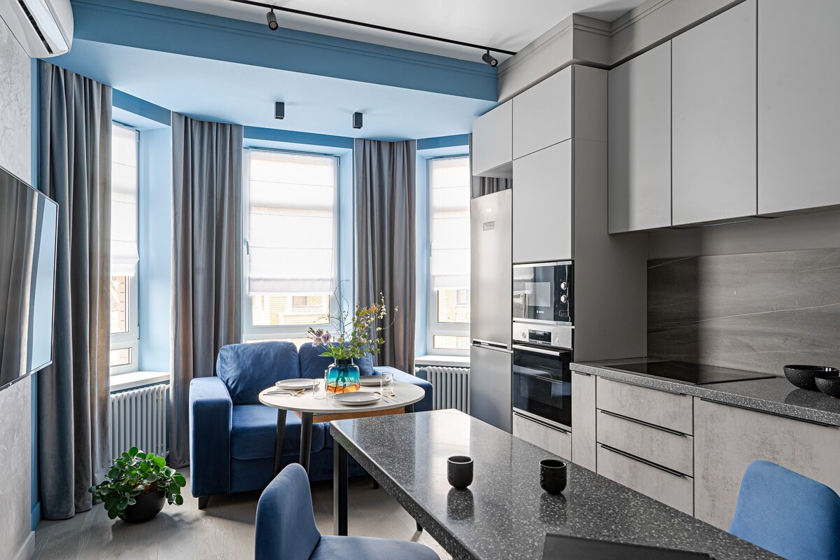 Кухня серо голубая фото современная Серый и розовый: современная квартира в красивых оттенках для женщины и взрослог