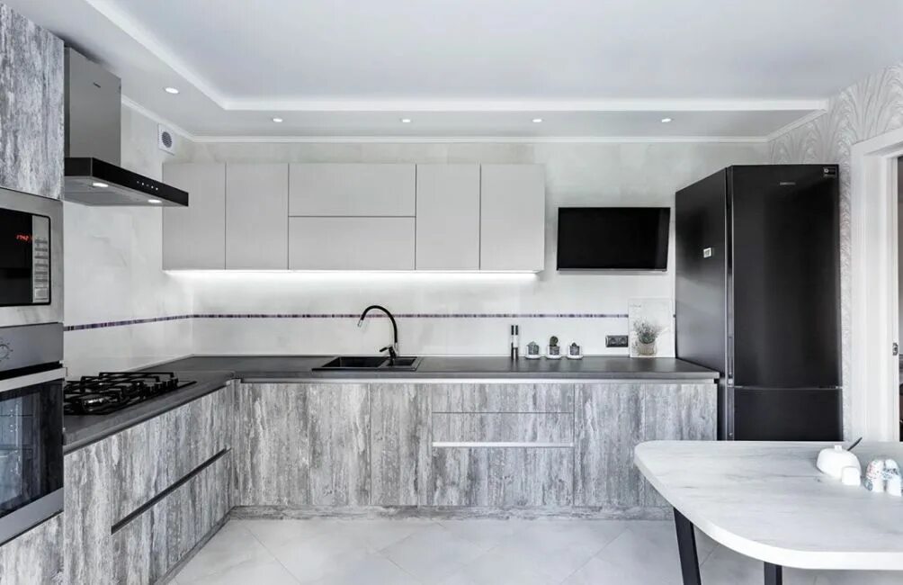 Кухня серый мрамор в интерьере Кухня-гостиная "Джианна" на заказ