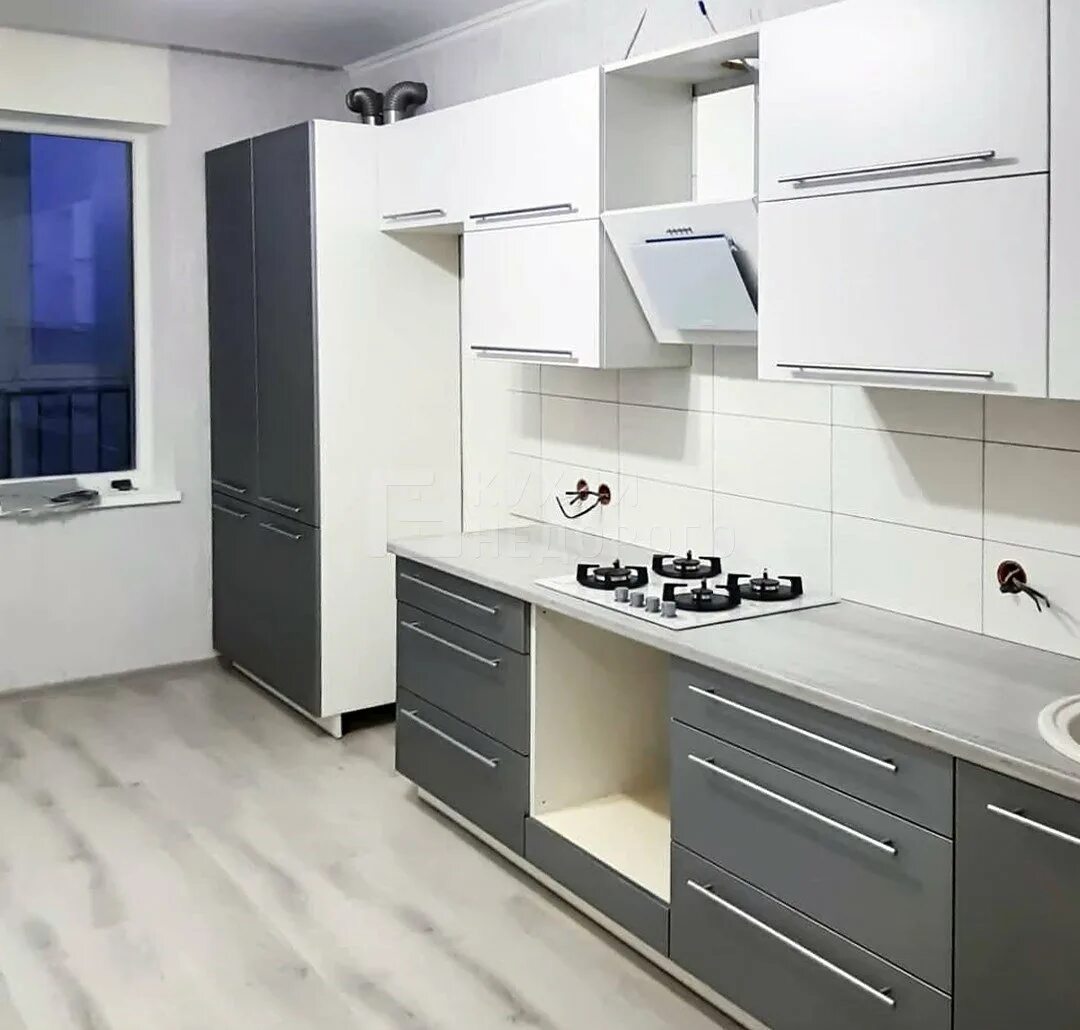 Кухня серый низ светлый верх фото Кухня низ графит верх белый - 58 фото