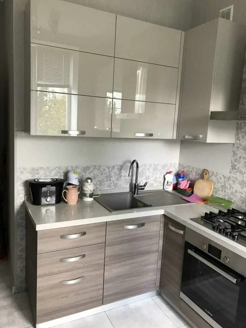 Кухня серый низ светлый верх фото Картинки КУХНИ ВЕРХ СВЕТЛО СЕРЫЙ НИЗ ТЕМНЫЙ