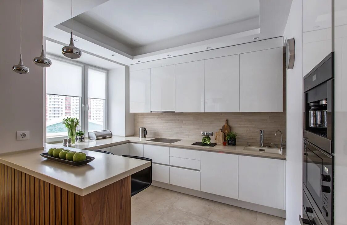 Кухня шкафы под потолок фото в интерьере Кухня Джоханна в черном стильном стиле с глянцевой поверхностью на заказ в Москв