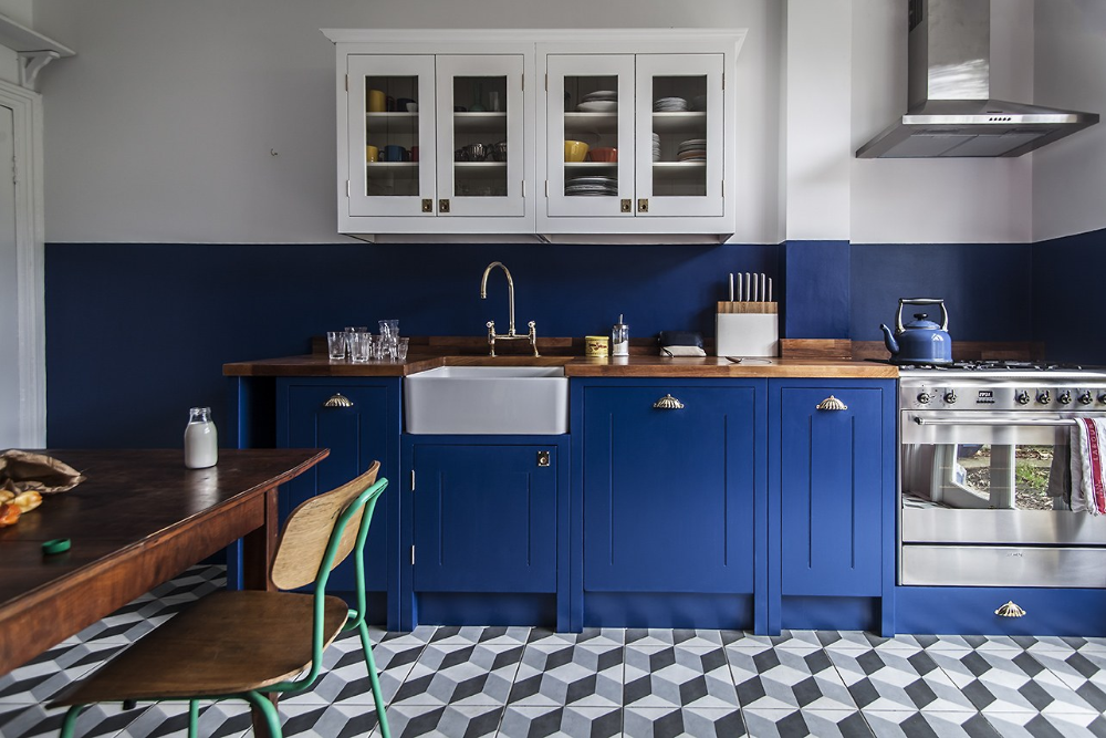 Кухня синего цвета в интерьере blue kitchen - Google Search Kitchen design color, Grey kitchen cabinets, Blue k