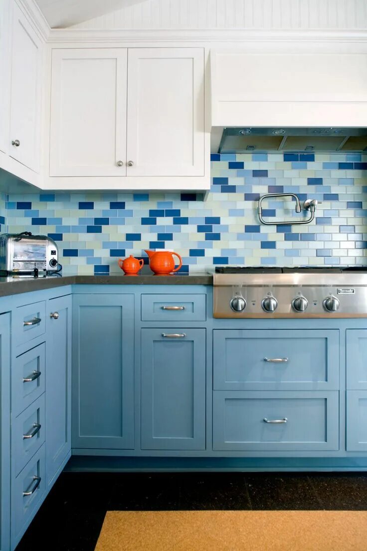 Кухня синий фартук фото 11 Creative Subway Tile Backsplash Ideas Kitchen remodel, Kitchen tiles backspla