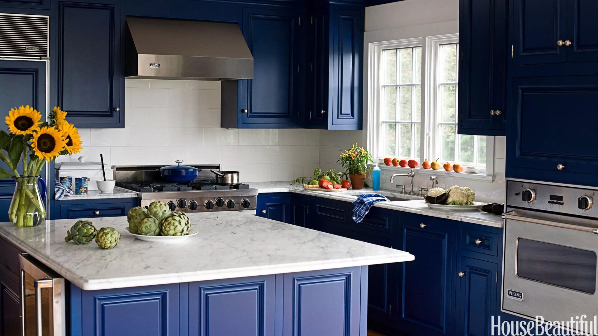 Кухня синий с белым фото 50 Unexpected Kitchen Color Ideas to Transform Your Space Blue kitchen designs, 