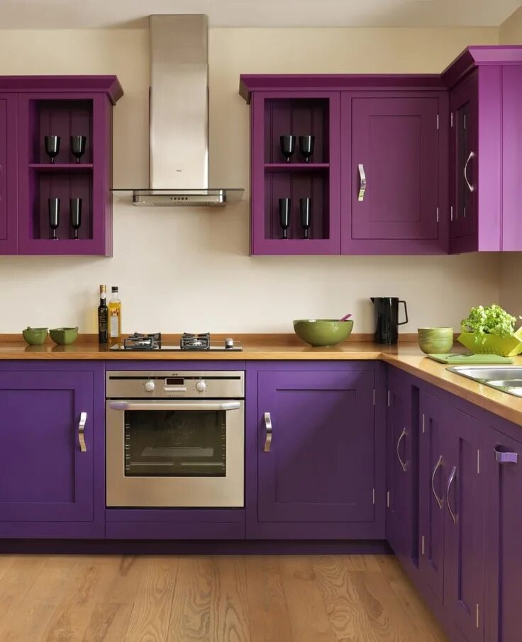Кухня сиреневого цвета в интерьере Shaker purple. Gorgeous Colours Simple kitchen design, Purple kitchen cabinets, 
