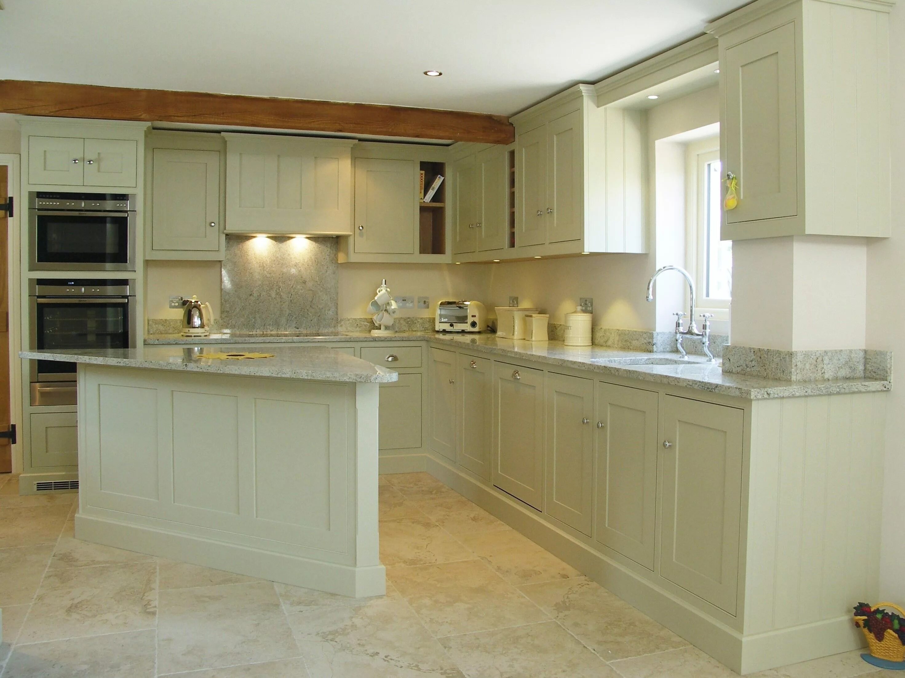 Кухня слоновой кости в интерьере фото Pin by Michele Simpson on Kitchen Farrow and ball kitchen, Kitchen design, Kitch