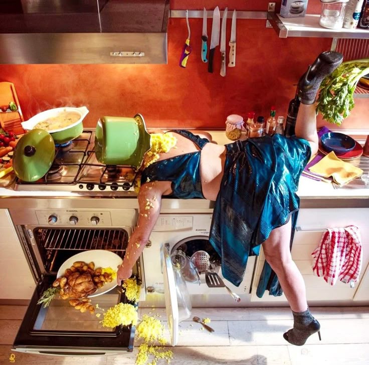 Кухня смешные фото Épinglé par Thư Nguyễn sur art en 2024 Sandro giordano, Photographie, Photograph