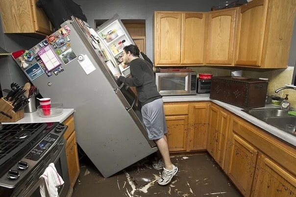 Кухня смешные фото Эпичные кухонные фейлы (20 фото) ↘ ↘ ↘ https://bugaga.ru/jokes/1146784885-jepich