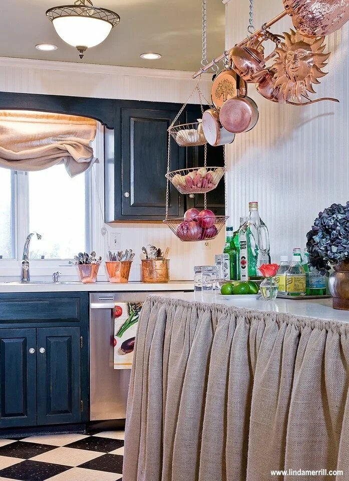 Кухня со шторами фото Surroundings:: Cheap kitchen remodel, Condo kitchen remodel, Kitchen remodel lay