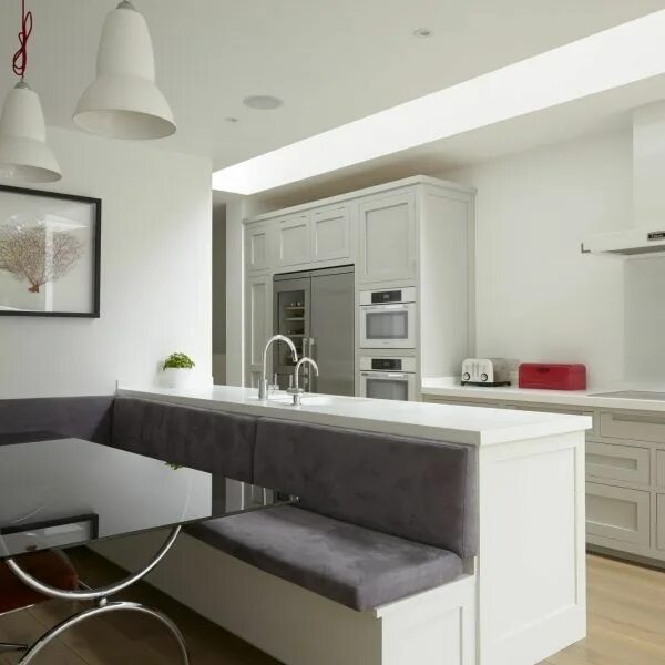 Кухня со спальным местом дизайн фото Putney - Handleless Shaker Kitchen - Higham Furniture Handleless kitchen, Shaker