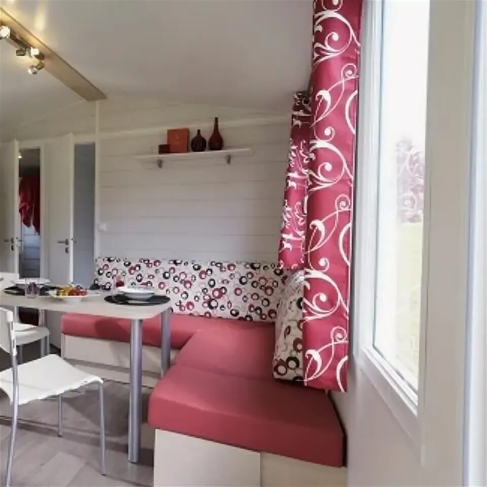 Кухня со спальным местом дизайн фото Camping les Nids du Lac à SANCHEY, tarifs et réservations