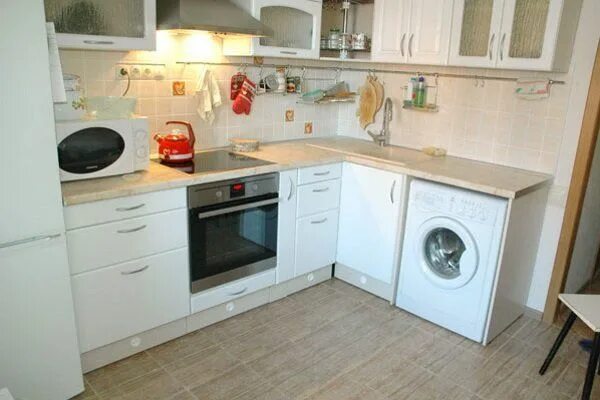 Кухня со стиральной машиной дизайн фото Стиральная машина на кухне (40 фото): под столешницей, встроенная в гарнитур в 2