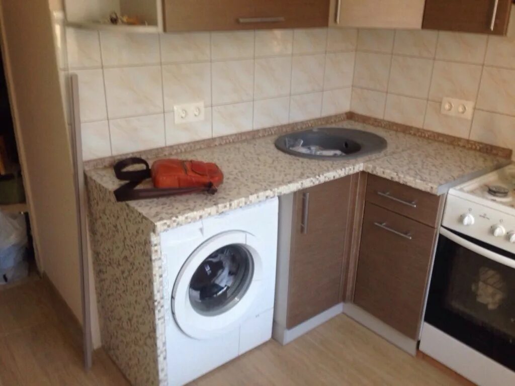 Кухня со стиральной машиной дизайн фото Кухня со стиральной машиной: плюсы и минусы, размещение