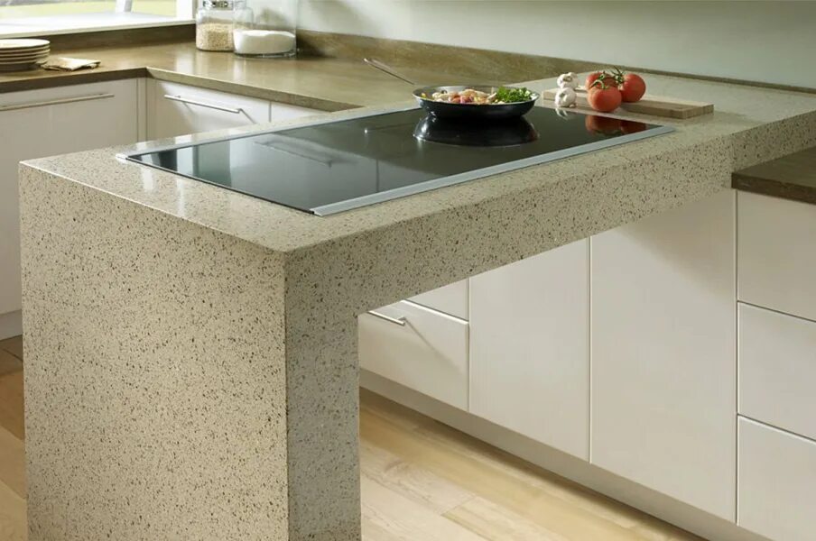 Кухня со столешницей фото Кухонная мебель - Компания "Мегапласт"