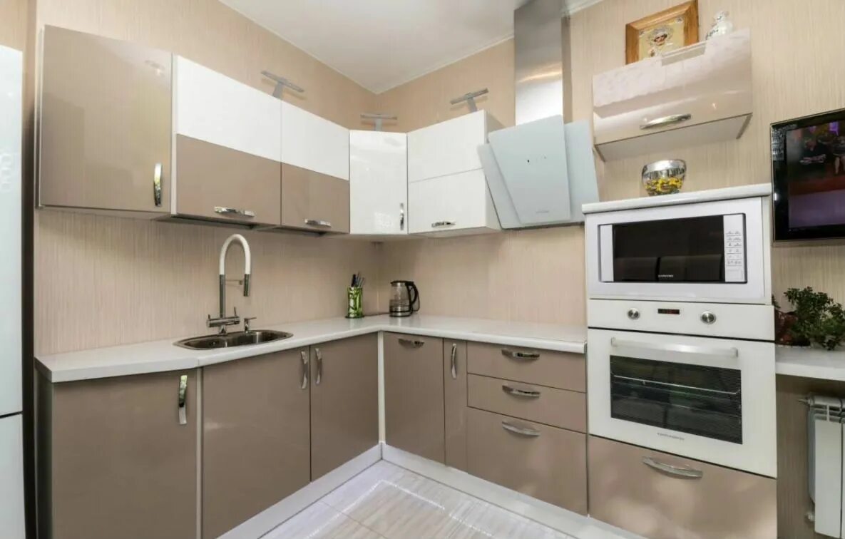 Кухня со светлой техникой фото Kuhni-RUMA. Профиль пользователя на Авито