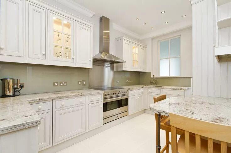 Кухня со светлым фартуком фото Related image Kitchen cabinets decor, Cheap kitchen backsplash, Kitchen backspla