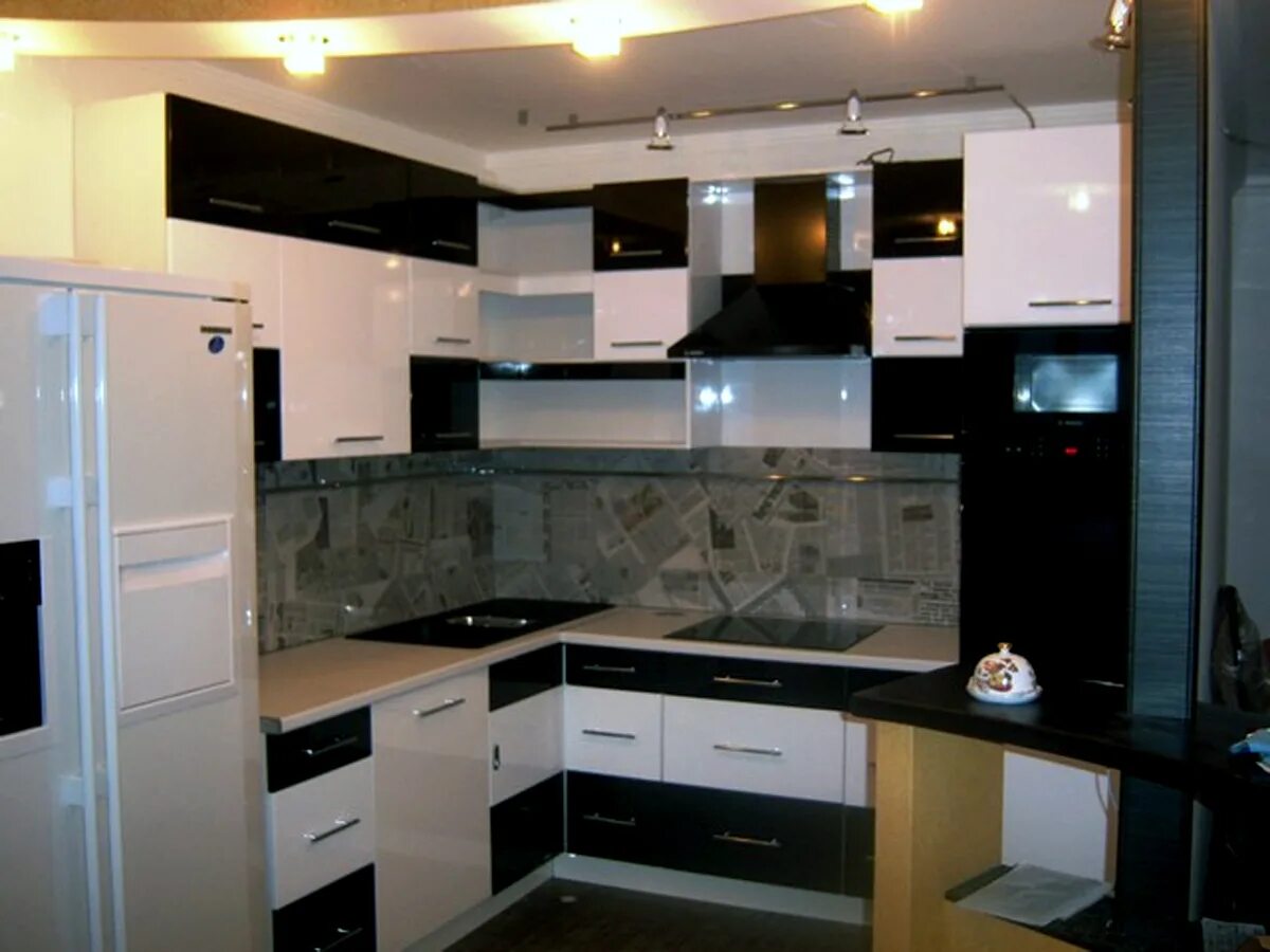 Кухня со встраиваемой техникой фото угловая 2017 г - Кухни на заказ Тюмень, шкафы купе на заказ Тюмень Лотос