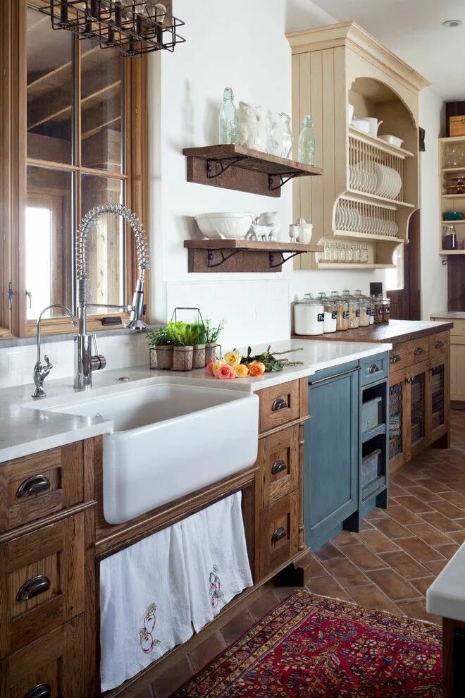 Кухня стиле фото интерьер 8 Beautiful Rustic Country Farmhouse Decor Ideas Farmhouse style kitchen cabinet