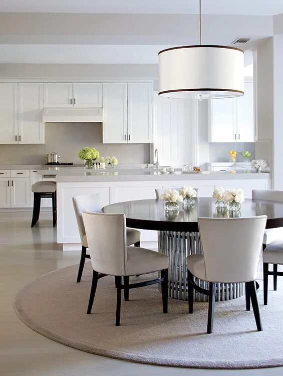 Кухня столовая фото интерьера Custom kitchen table by Jennie Abbott Interiors. Fashion designer Monique Lhuill