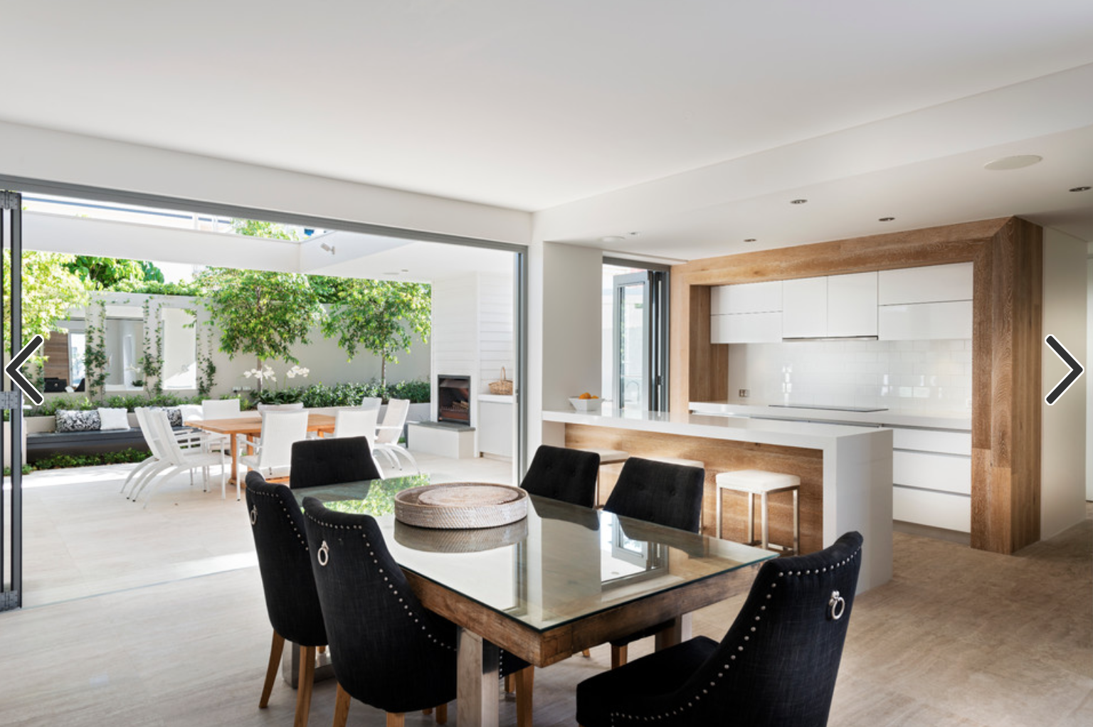 Кухня столовая гостиная современный дизайн Pin on indoor-outdoor Minimalist kitchen design, Open plan kitchen living room, 