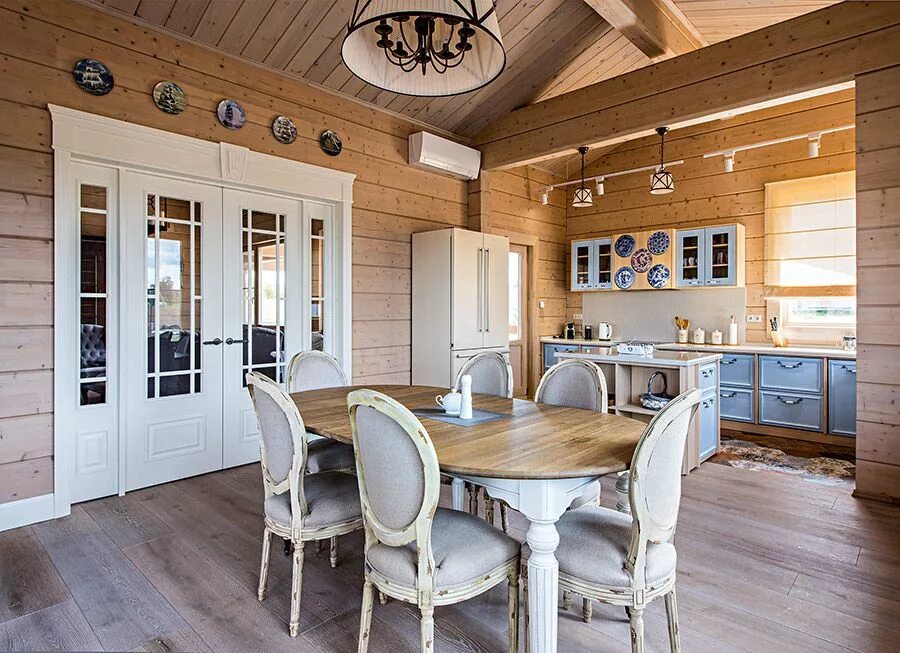 Кухня столовая в деревянном доме дизайн фото Усадьба на берегу Волги с павильоном летней кухни Дома из клееного бруса Журнал 