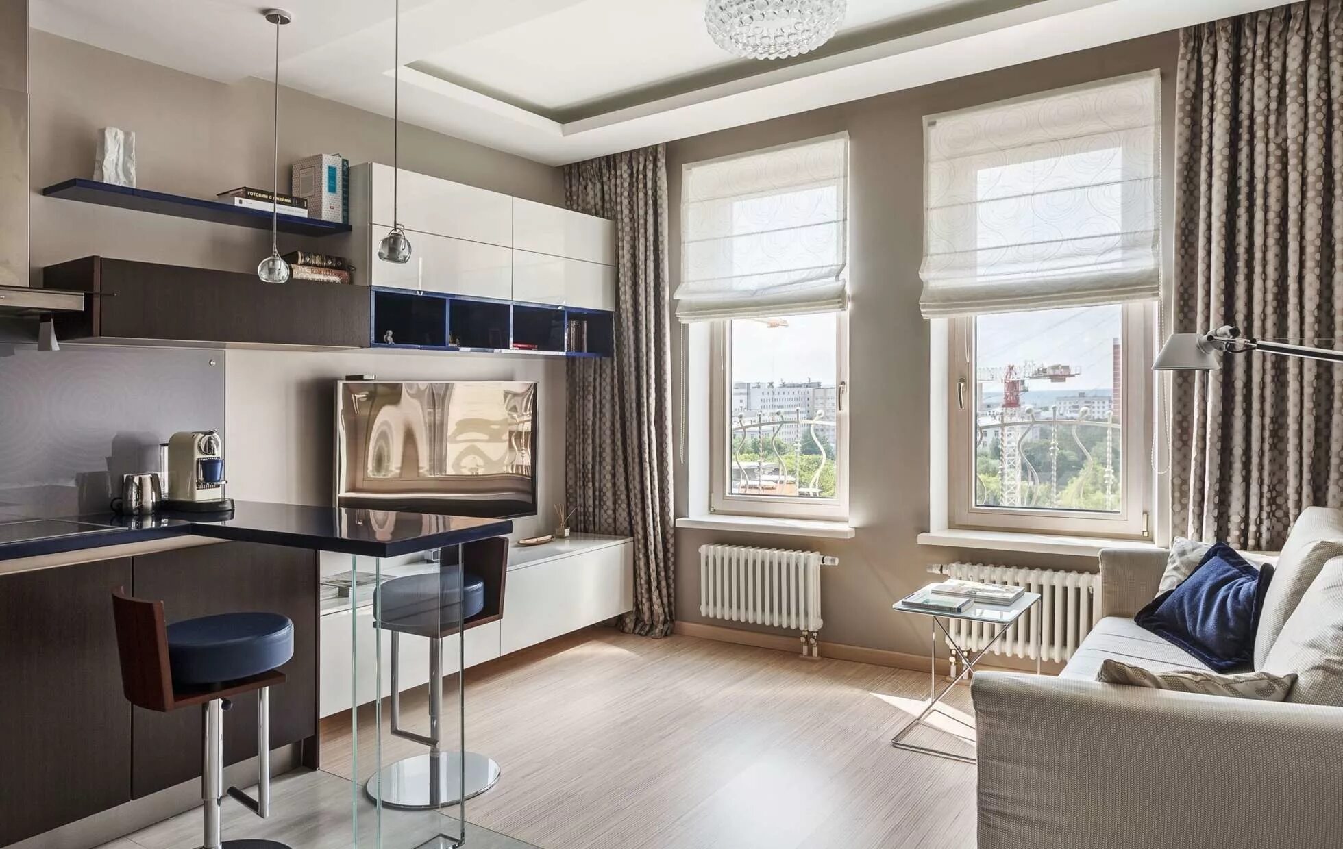 Кухня студия два окна дизайн Малогабаритка недели: однушка с кухней-гостиной в Москве - INMYROOM