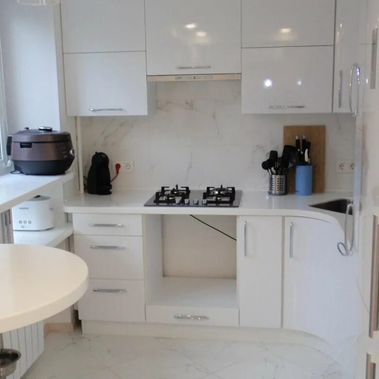 Кухня светлая маленькая фото реальные Кухни,шкафы,детские - купить в Нижнем Новгороде, цена 10 000 руб., продано 11 ма