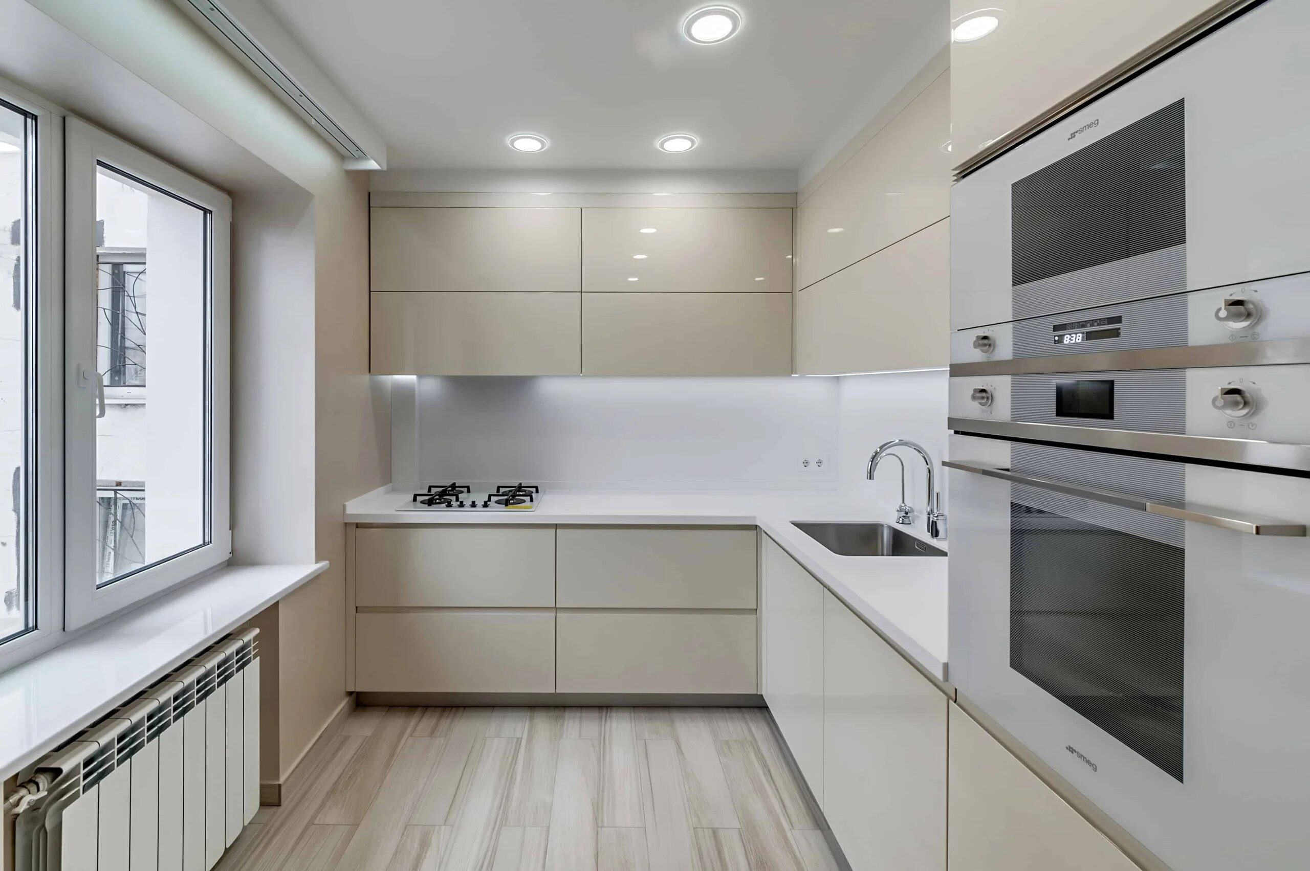 Кухня светлая угловая современная фото Угловая глянцевая кухня в стиле хай-тек "Модель 747" в Кемерово - цены, фото и о