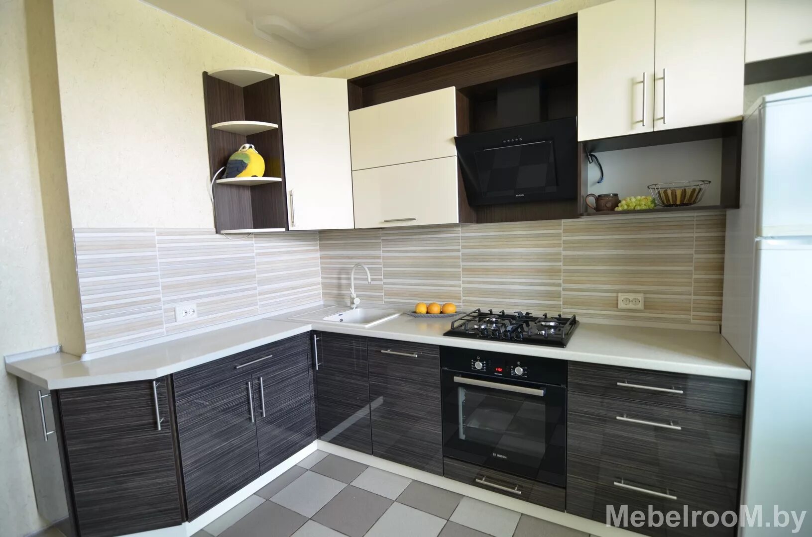 Кухня светлый верх темный низ в интерьере Кухня светлый низ темный верх - CormanStroy.ru